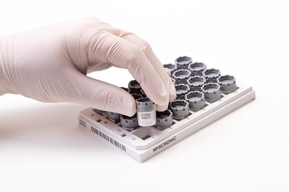 Hybrid tubes with external thread to improve tissue sample storage