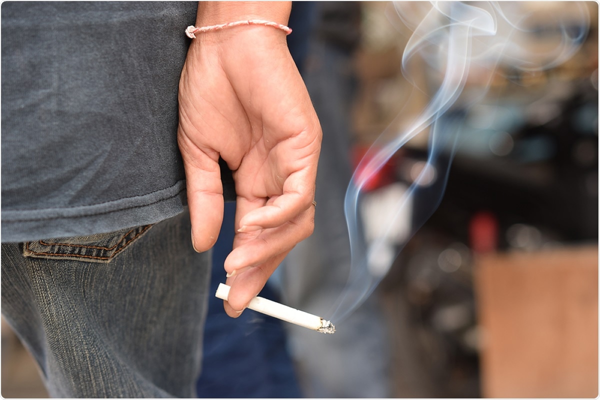 Study: The association of smoking status with hospitalisation for COVID-19 compared with other respiratory viruses a year previous: A case-control study at a single UK National Health Service trust. Image Credit: Oteera / Shutterstock