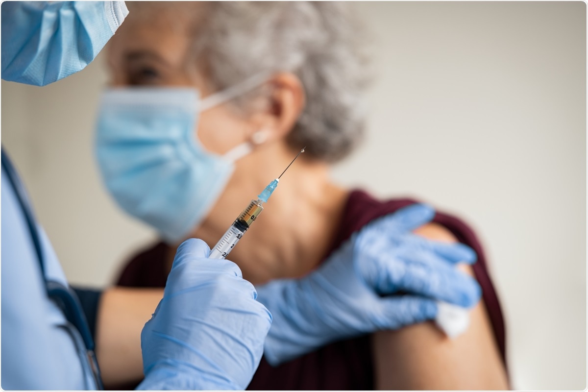 Study: Modelled Optimization of SARS-Cov-2 Vaccine Distribution: an Evaluation of Second Dose Deferral Spacing of 6, 12, and 24 weeks. Image Credit: Rido / Shutterstock