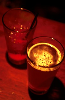 A brain-scan study in Germany has found evidence that women are particularly vulnerable to the harmful effects of excessive drinking.