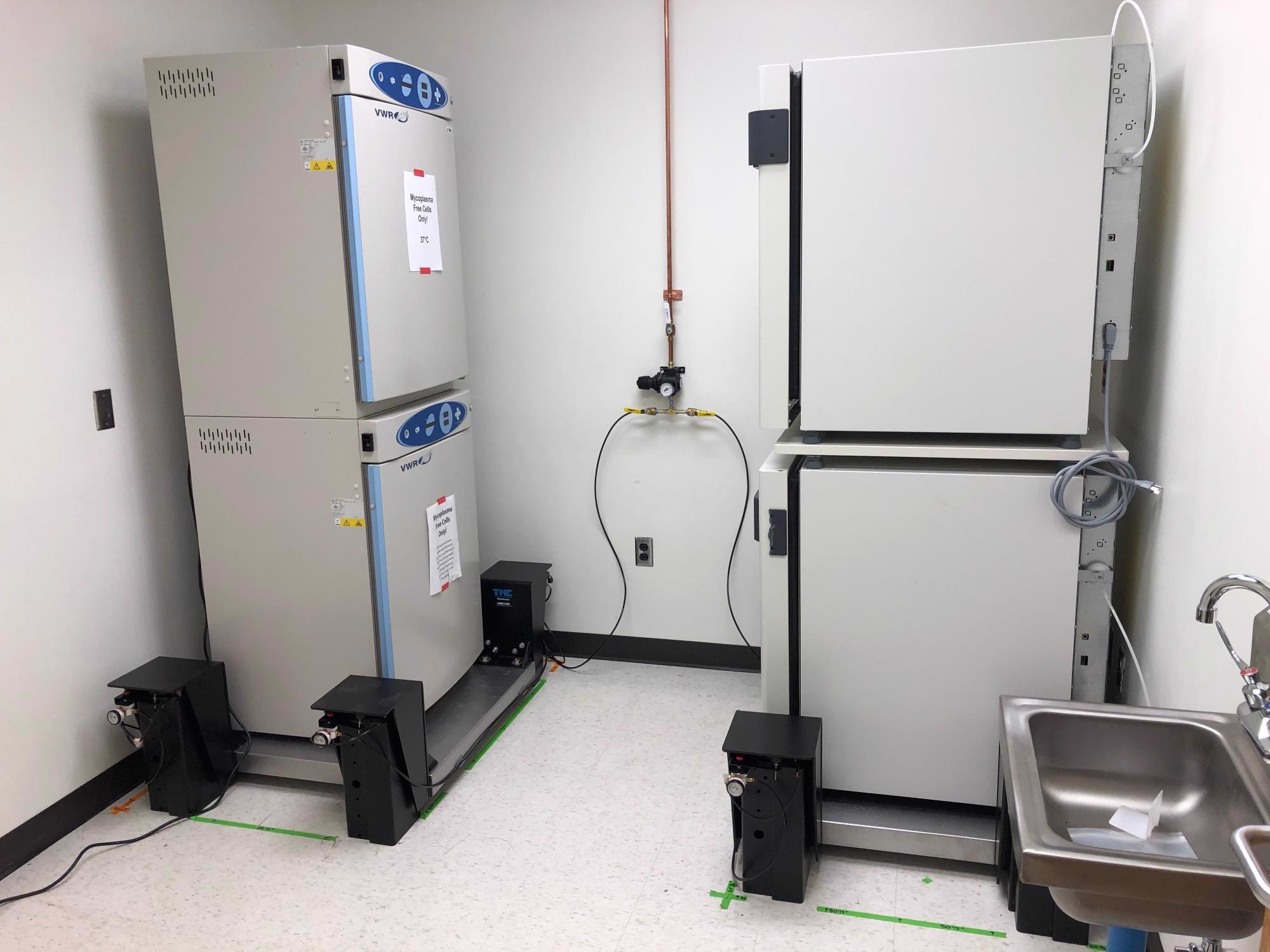 Incubators stacked on TMC MaxDamp vibration isolation platforms