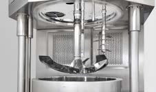 A binding fluid is added to the powdery particles in the high-shear granulator. The agitator blade guarantees effective granulation.