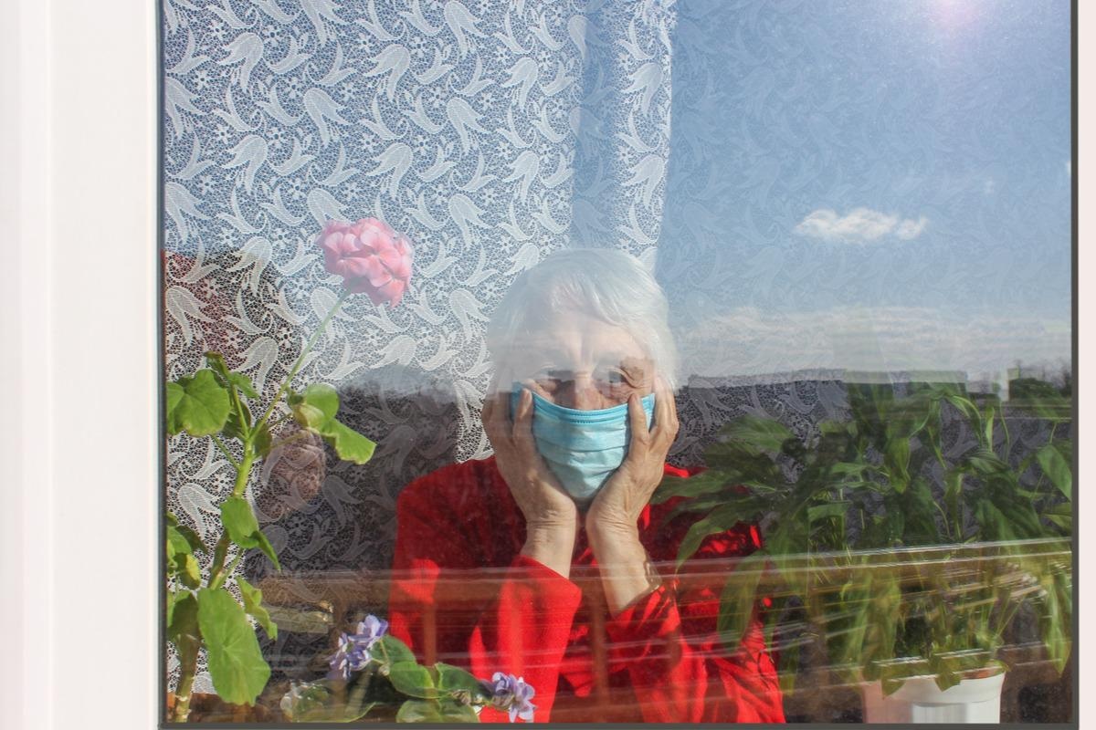 Study: SARS-CoV-2 invades cognitive centers of the brain and induces Alzheimer