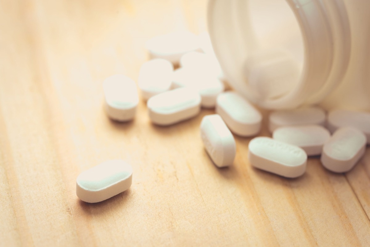 Study: SARS-CoV-2 oral tablet vaccination induces neutralizing mucosal IgA in a phase 1 open label trial. Image Credit: FocusStocker/Shutterstock