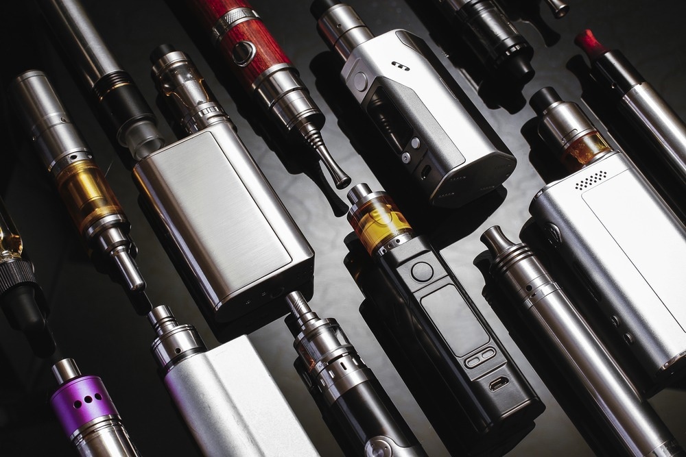 Study: The Impact of Chronic Electronic Cigarette Use on Alveolar Macrophage Lipid Content: Case Report. Image Credit: LezinAV / Shutterstock.com