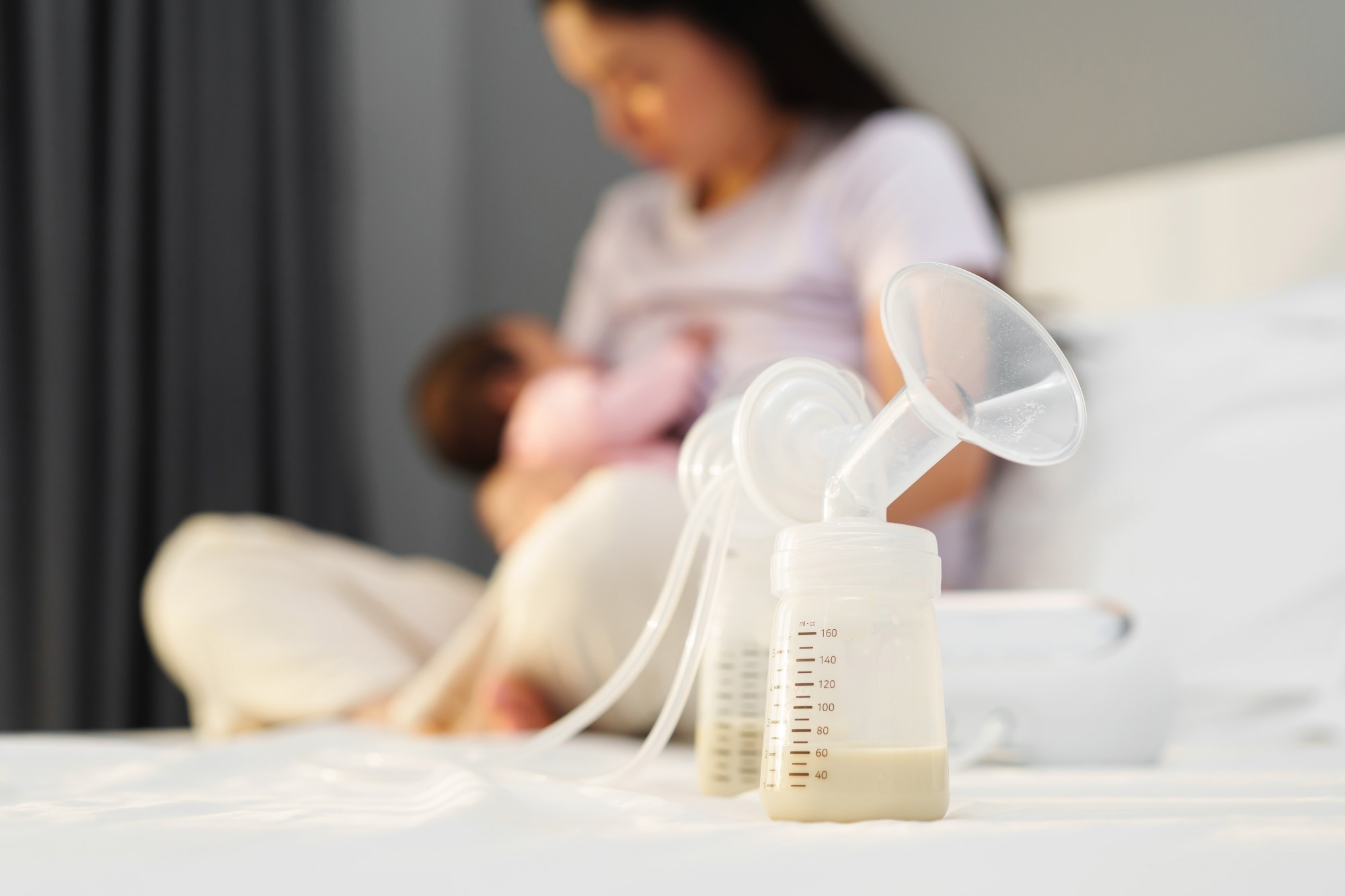 Study: Assessment of SARS-CoV-2 neutralizing antibody titers in breast milk from convalescent and vaccinated mothers. Image Credit: BaLL LunLa / Shutterstock.com