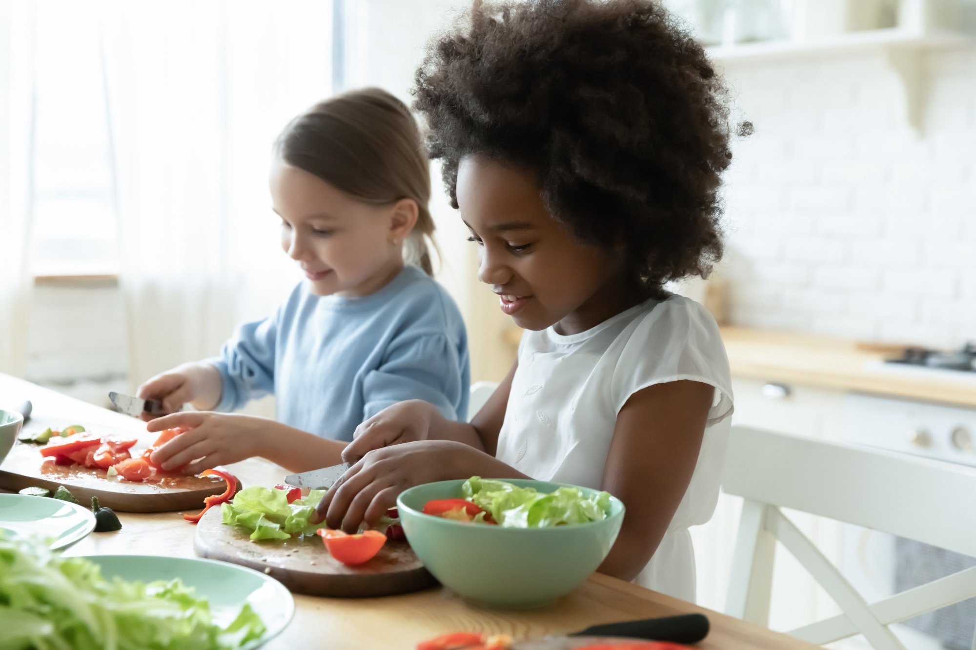 Study: Early-diet and risk of inflammatory bowel disease: a pooled study in two Scandinavian birth cohorts. Image Credit: fizkes / Shutterstock.com