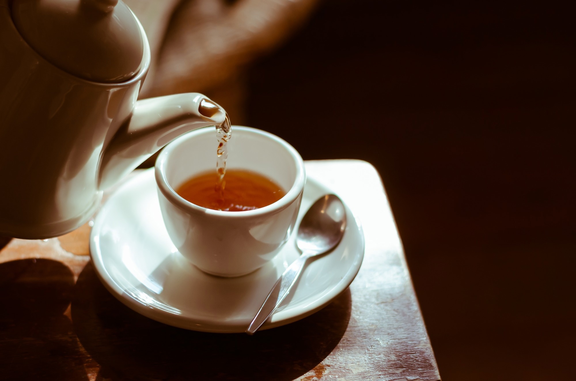 Study: Tea intake and total body bone mineral density of all ages: a Mendelian randomization analysis. Image Credit: Wiro.Klyngz/Shutterstock.com