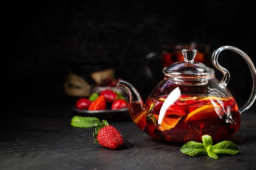 Study: Fine-scale Dietary Polyphenol Intake is Associated with Systemic and Gastrointestinal Inflammation in Healthy Adults. Image Credit: Goskova Tatiana/Shutterstock.com