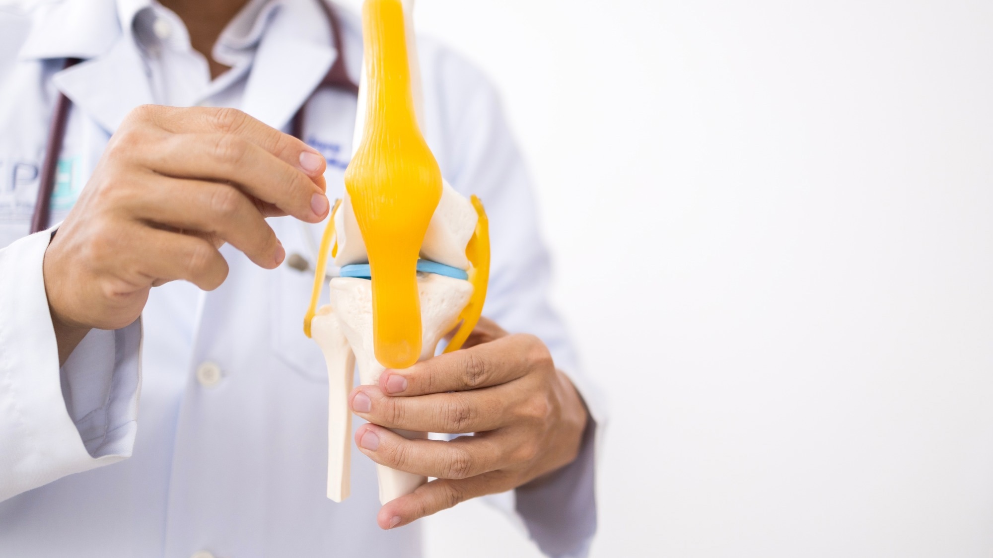 Study: Exploring antidiabetic drug targets as potential disease-modifying agents in osteoarthritis. Image Credit: Peter Porrini/Shutterstock.com