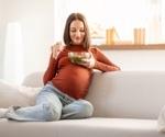 Better infant growth linked to healthy prenatal diet following USDA guidelines