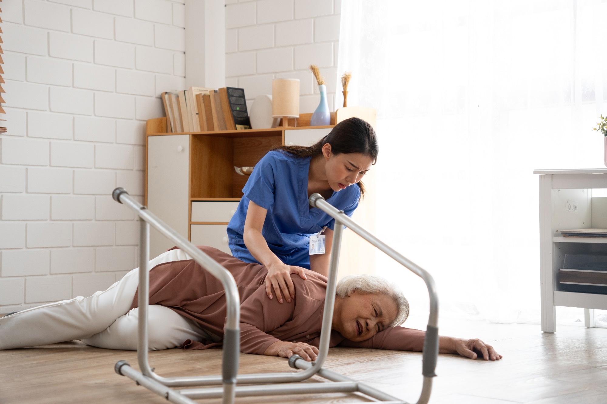 Study: Fruit and vegetable consumption and injurious falls among adults aged ≥ 50 years from low- and middle-income countries. Image Credit: Hananeko_Studio / Shutterstock