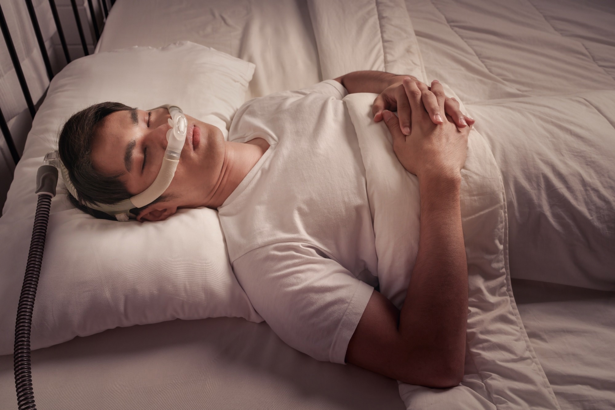 Study: Global warming may increase the burden of obstructive sleep apnea. Image Credit: Mongkolchon Akesin / Shutterstock