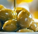 How does olive oil affect gut health?